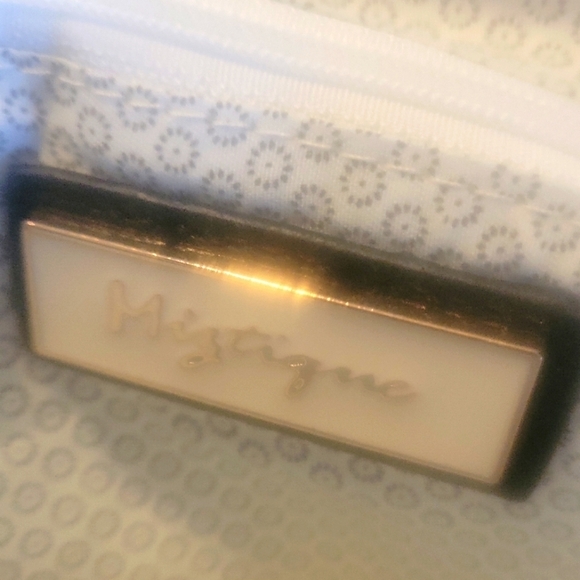 Miztique Daisy Rattan Convertible Cream and Black 2 in 1 Vegan Leather Backpack - Picture 8 of 12